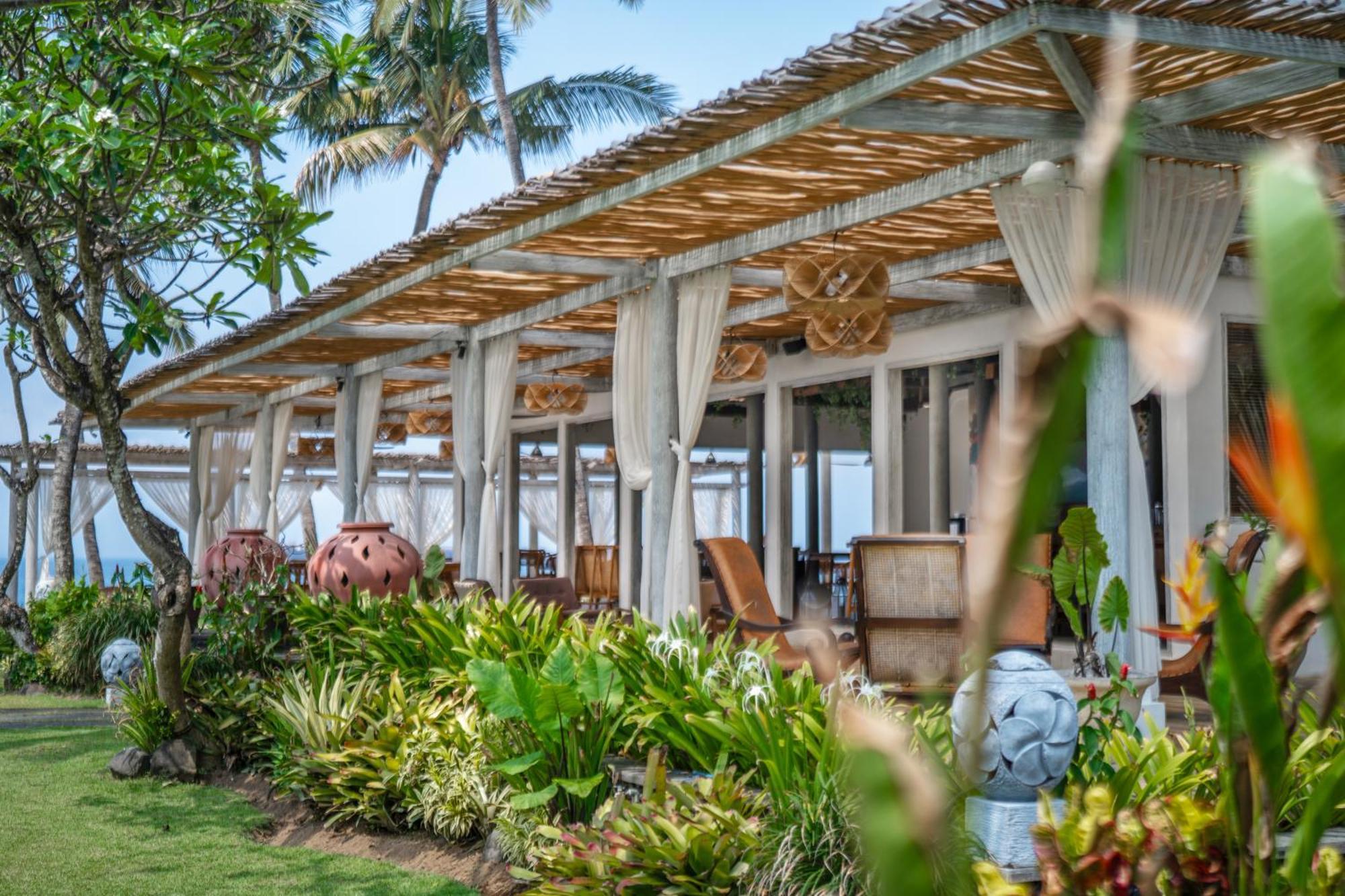 Nirwana Beach & Resort Candidasa Kültér fotó The Beach Club at the InterContinental Fiji Resort