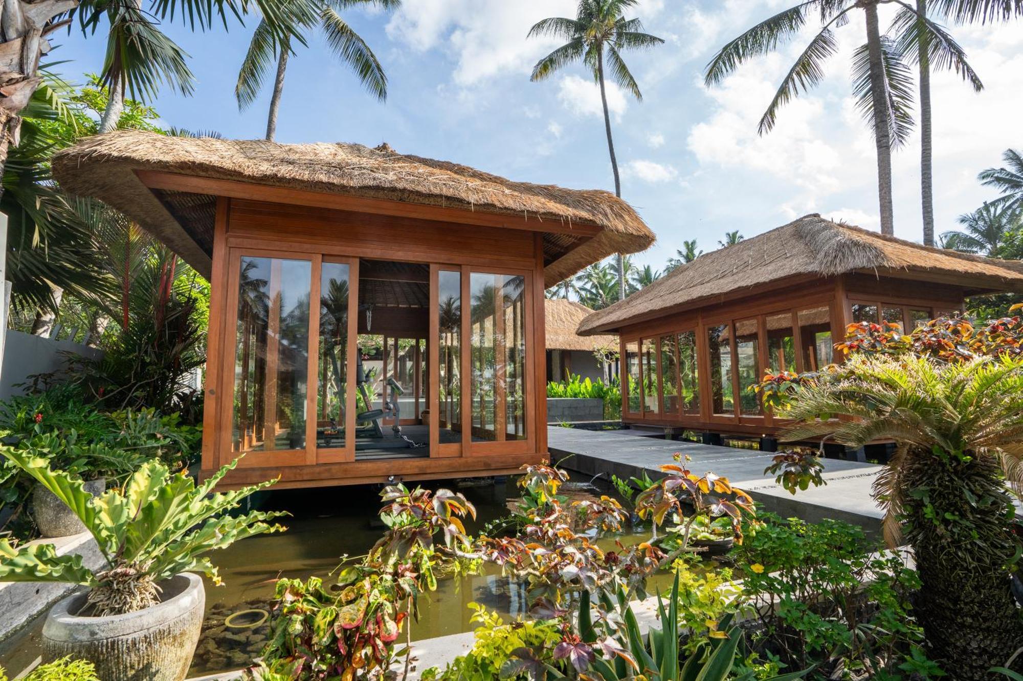 Nirwana Beach & Resort Candidasa Kültér fotó The spa at the Intercontinental Resort Bali