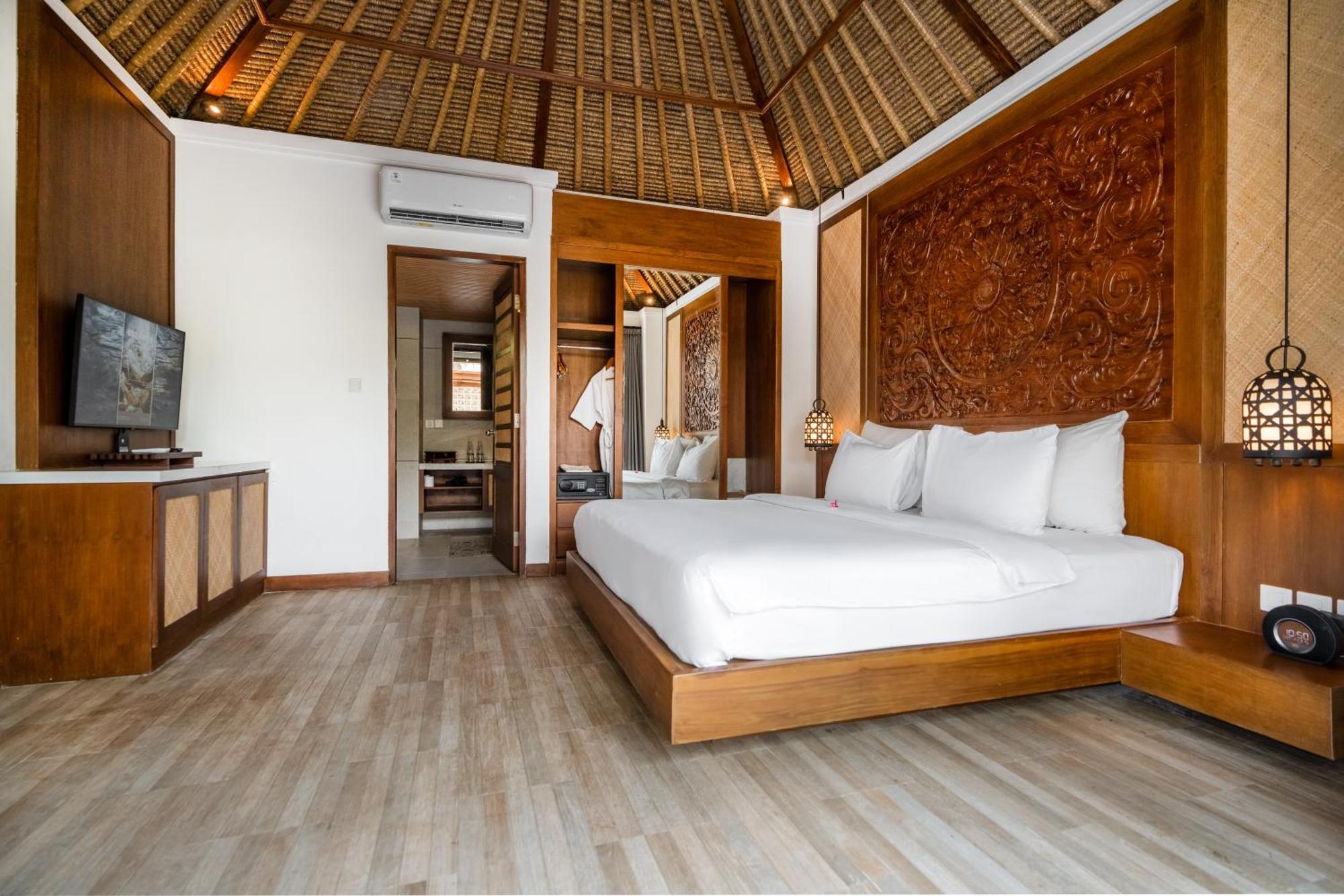 Nirwana Beach & Resort Candidasa Kültér fotó Deluxe Ocean View